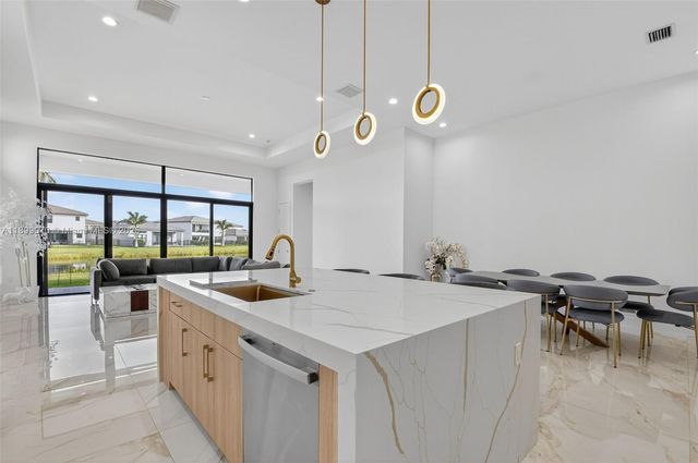 8317 Essex Country Club Dr, Boca Raton, FL 33434