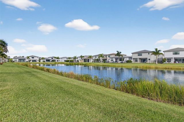 8317 Essex Country Club Dr, Boca Raton, FL 33434