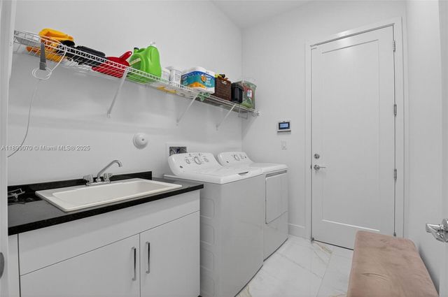 8317 Essex Country Club Dr, Boca Raton, FL 33434