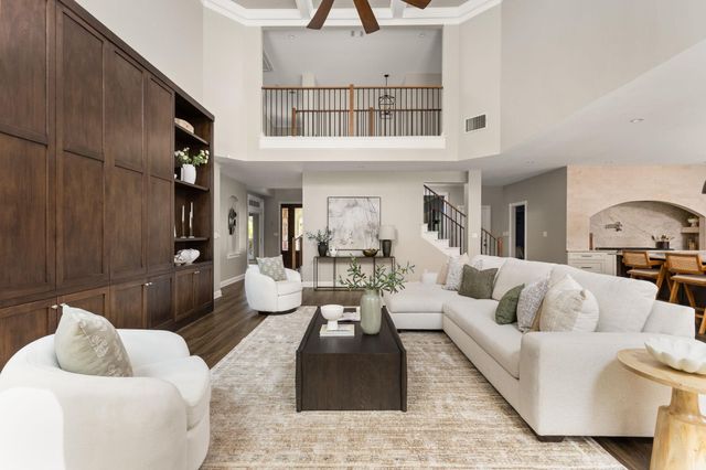2906 Padina DR, Austin, TX 78733