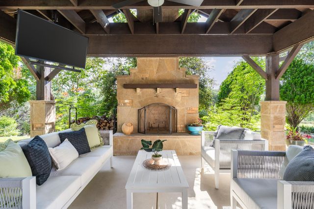 2906 Padina DR, Austin, TX 78733