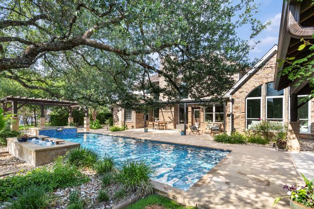 2906 Padina DR, Austin, TX 78733