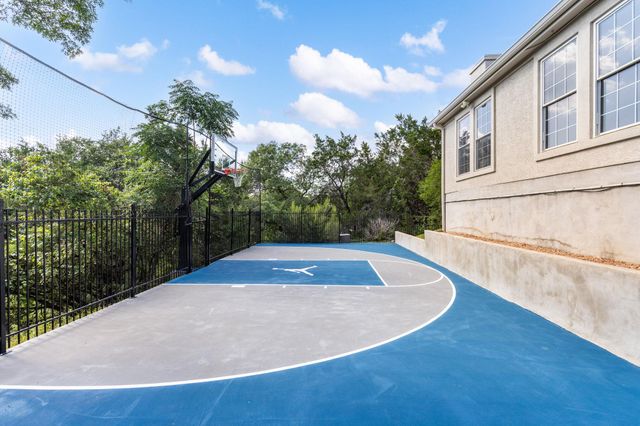 2906 Padina DR, Austin, TX 78733