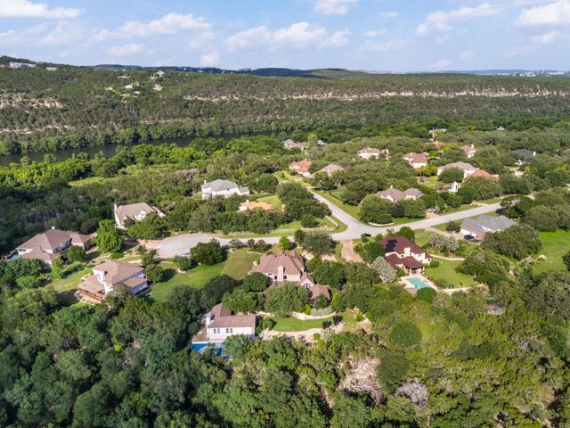 2906 Padina DR, Austin, TX 78733
