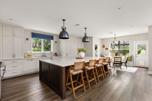 2906 Padina DR, Austin, TX 78733