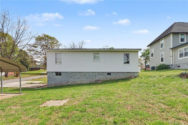 148 Robertson Avenue, Tallapoosa, GA 30176