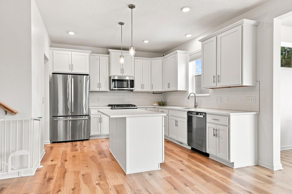 15519 Goodview Trail N, Hugo, MN 55038 — photo 4