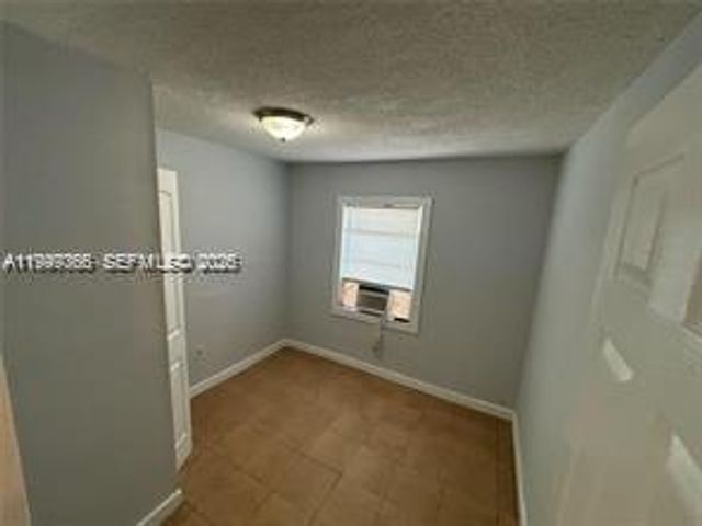 820 21st St C, West Palm Beach, FL 33407