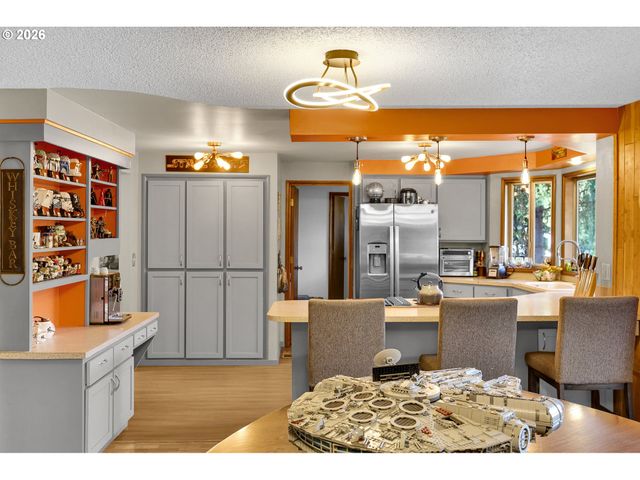 4791 LARKWOOD St, Eugene, OR 97405