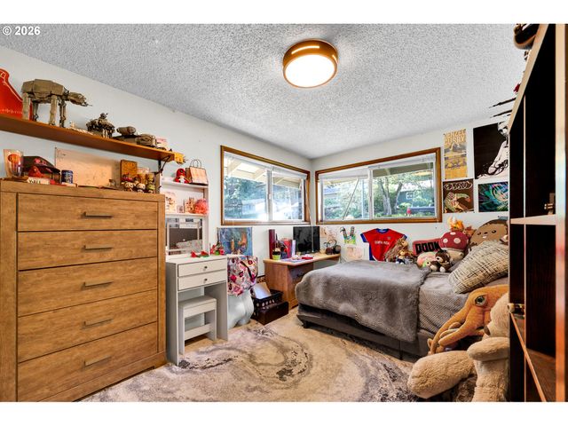 4791 LARKWOOD St, Eugene, OR 97405