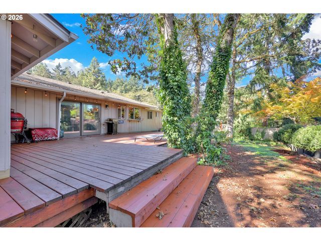 4791 LARKWOOD St, Eugene, OR 97405