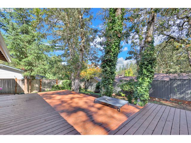 4791 LARKWOOD St, Eugene, OR 97405
