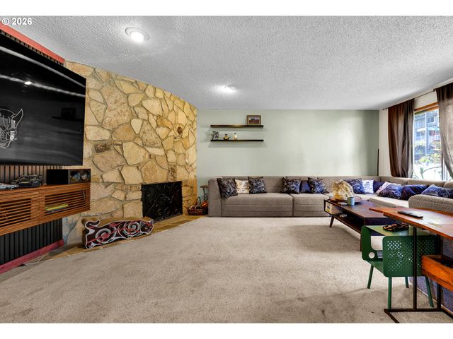 4791 LARKWOOD St, Eugene, OR 97405