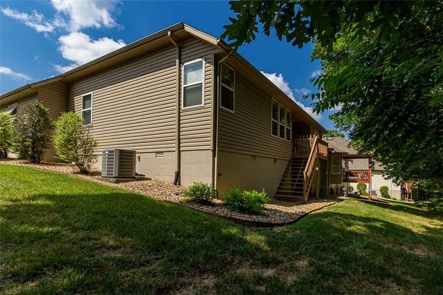7 Highland Parkway, Bella Vista, AR 72715