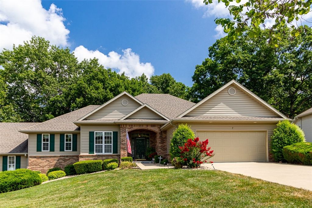 7 Highland Parkway, Bella Vista, AR 72715
