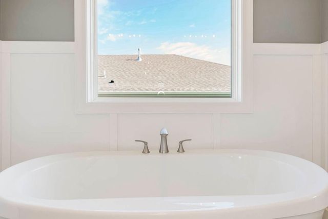 4211 W 158th Terrace, Overland Park, KS 66224