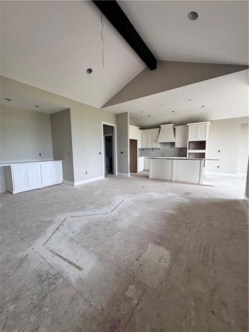 4211 W 158th Terrace, Overland Park, KS 66224