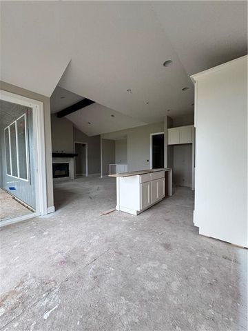 4211 W 158th Terrace, Overland Park, KS 66224