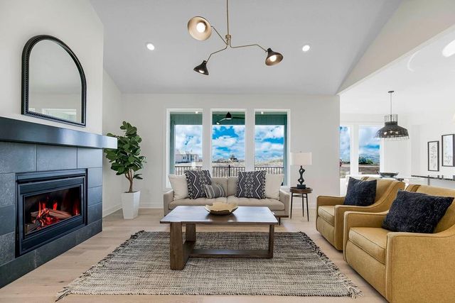 4211 W 158th Terrace, Overland Park, KS 66224