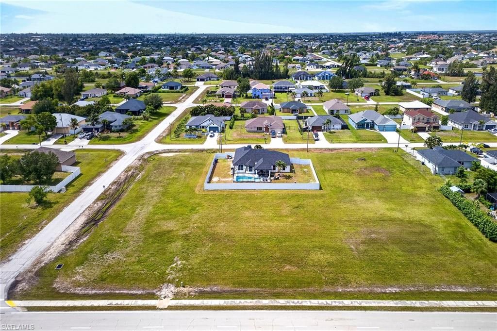 Image 26 of property listing at 2806 Tropicana PKWY W, Cape Coral, FL 33993