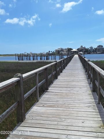 901 Saltspray Lane, Wilmington, NC 28409