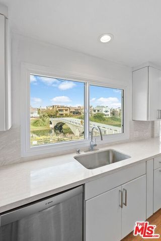 29 Lighthouse Street 2, Marina Del Rey, CA 90292