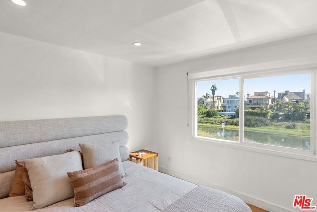 29 Lighthouse Street 2, Marina Del Rey, CA 90292