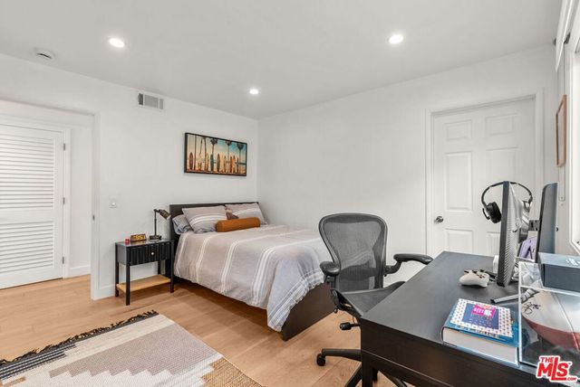 29 Lighthouse Street 2, Marina Del Rey, CA 90292