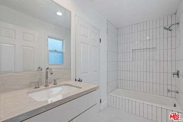 29 Lighthouse Street 2, Marina Del Rey, CA 90292