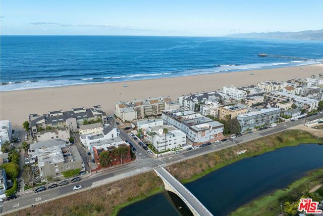29 Lighthouse Street 2, Marina Del Rey, CA 90292