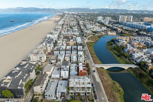 29 Lighthouse Street 2, Marina Del Rey, CA 90292