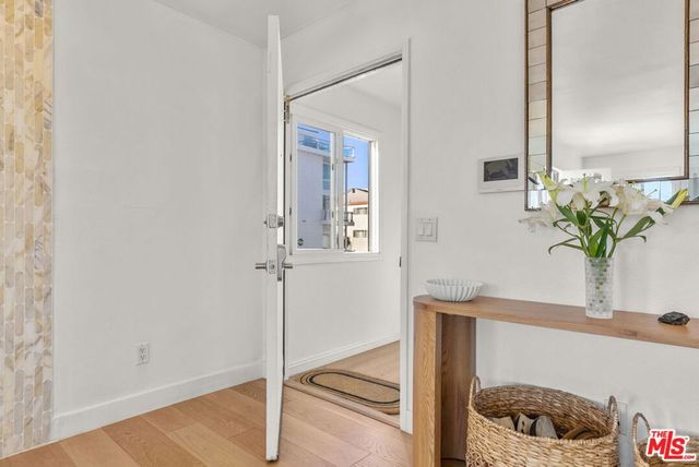 29 Lighthouse Street 2, Marina Del Rey, CA 90292