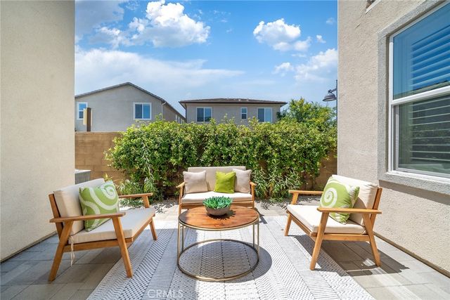 200 Chorus, Irvine, CA 92618