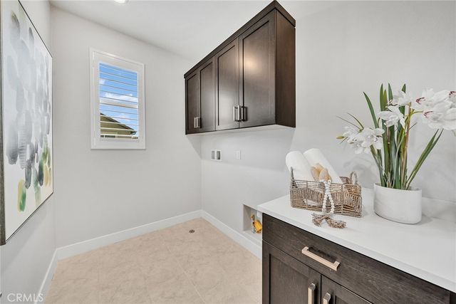 200 Chorus, Irvine, CA 92618