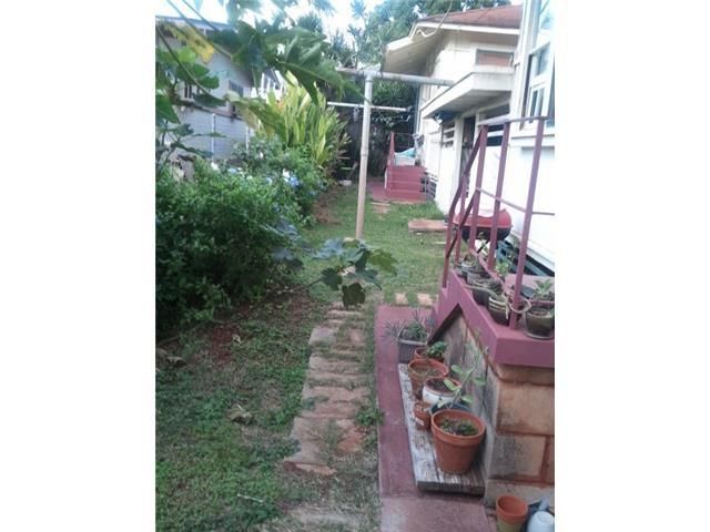 718 10th Avenue, Honolulu, HI 96816