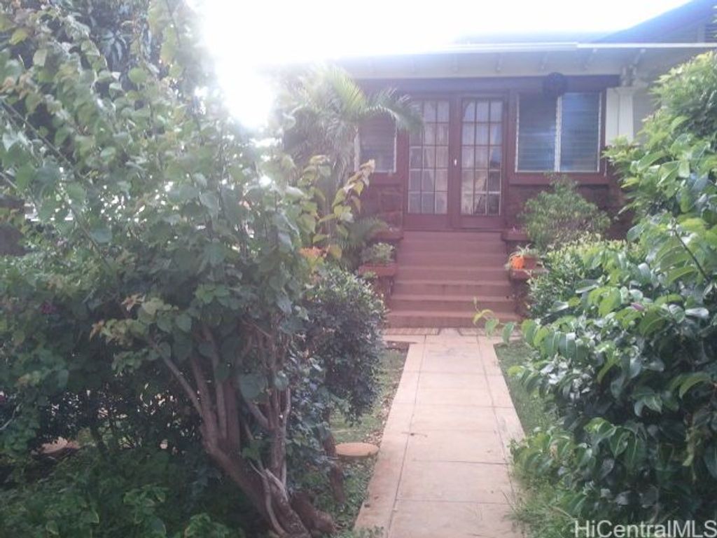 718 10th Avenue, Honolulu, HI 96816