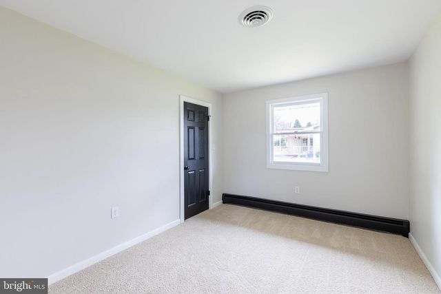 1286 FOX DEN DRIVE, Chambersburg, PA 17202