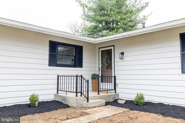 1286 FOX DEN DRIVE, Chambersburg, PA 17202