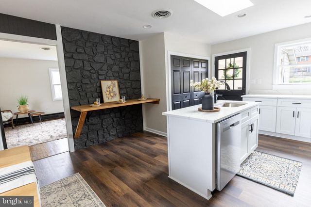 1286 FOX DEN DRIVE, Chambersburg, PA 17202