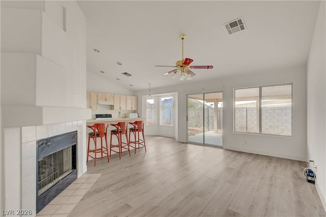 970 Hunters Run Drive, Henderson, NV 89002