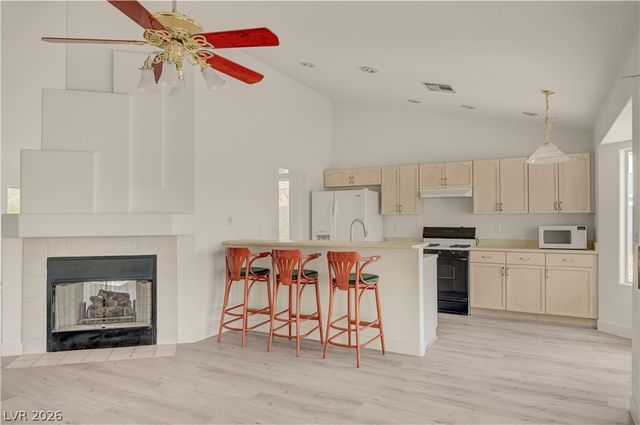 970 Hunters Run Drive, Henderson, NV 89002
