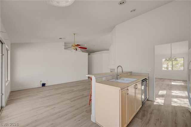 970 Hunters Run Drive, Henderson, NV 89002