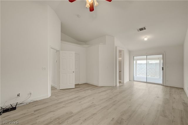 970 Hunters Run Drive, Henderson, NV 89002