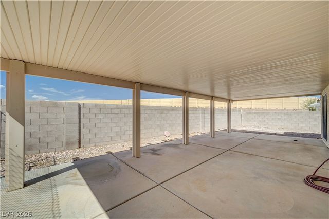 970 Hunters Run Drive, Henderson, NV 89002