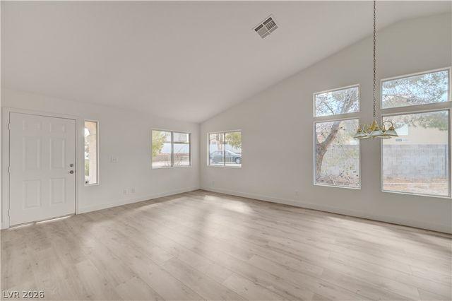970 Hunters Run Drive, Henderson, NV 89002