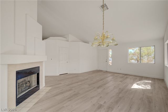 970 Hunters Run Drive, Henderson, NV 89002