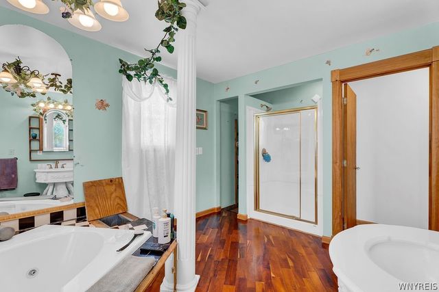 4015 Mapleton Road, Wheatfield, NY 14120