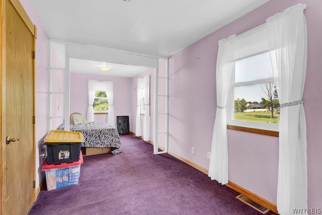 4015 Mapleton Road, Wheatfield, NY 14120