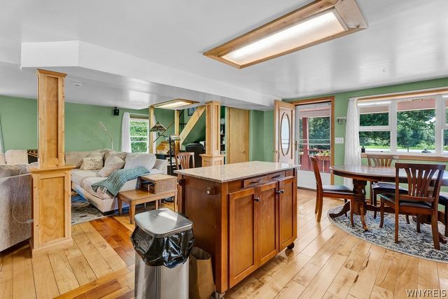 4015 Mapleton Road, Wheatfield, NY 14120