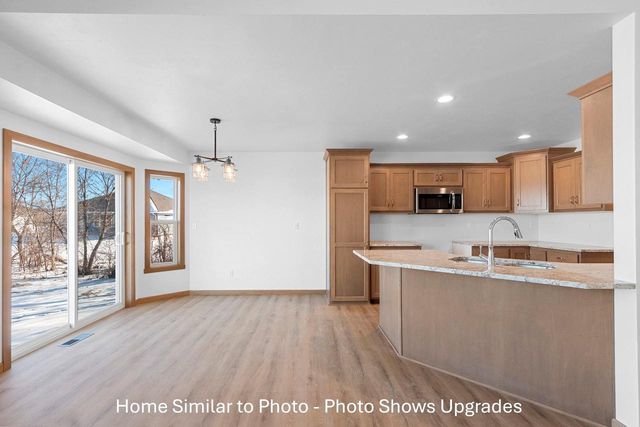 1266 PUTNAM DRIVE, Pulaski, WI 54162